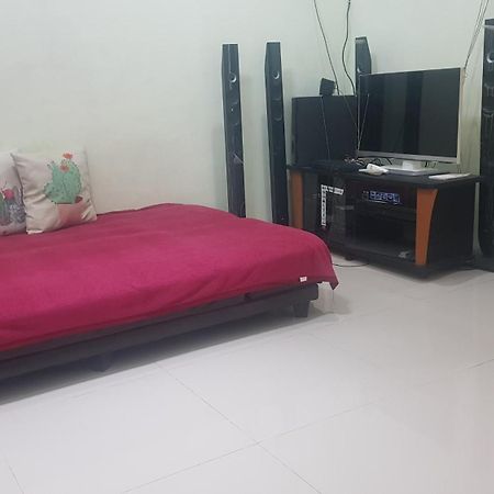Villa Batu Keluarga Nn ภายนอก รูปภาพ