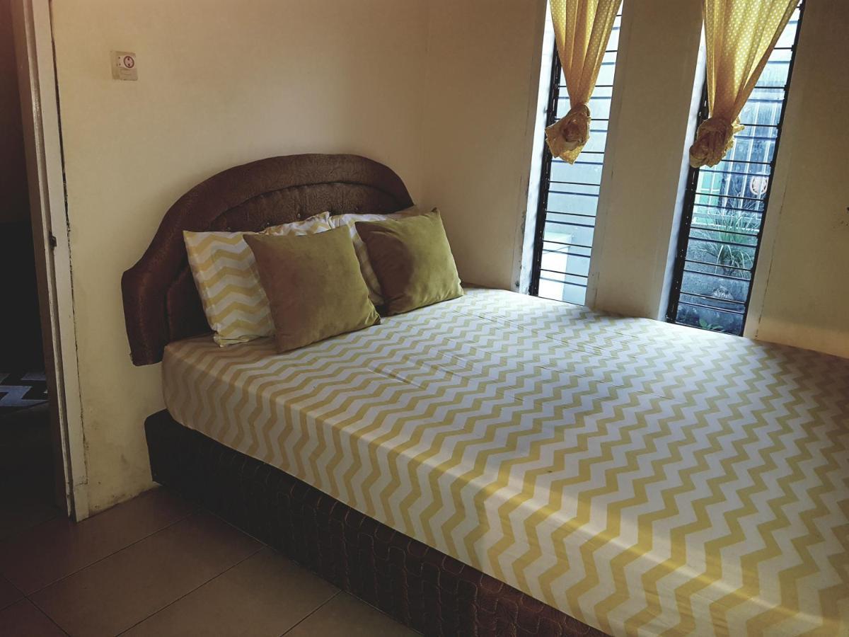 Villa Batu Keluarga Nn ภายนอก รูปภาพ